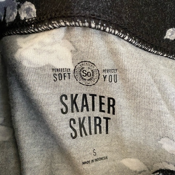 skater skirt - Picture 4 of 4